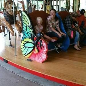 Meet your Posher, Elissa